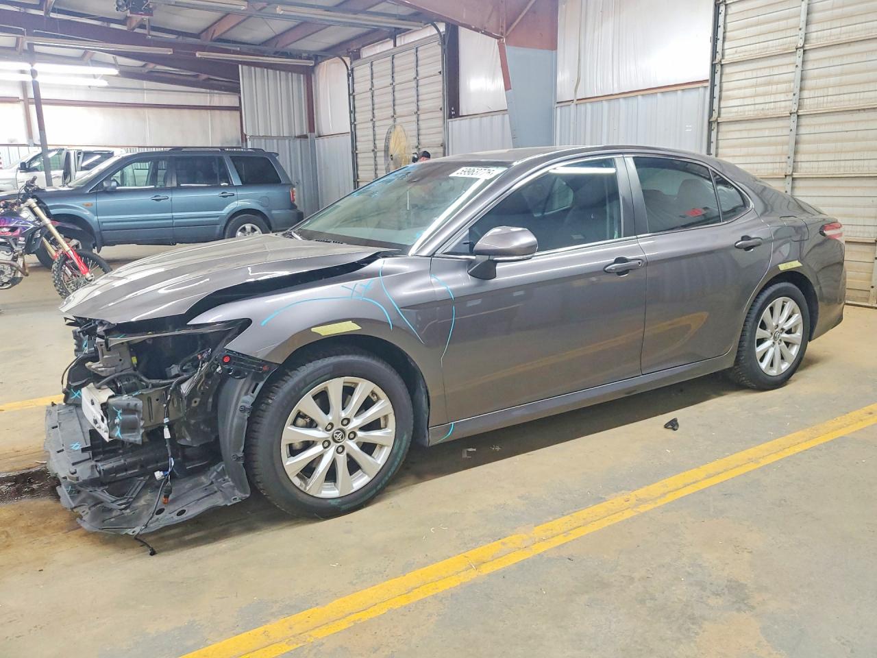 2019 TOYOTA CAMRY LE