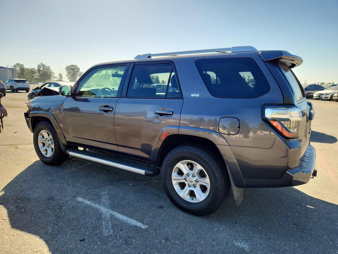 2016 TOYOTA 4RUNNER SR5 — снимка 2