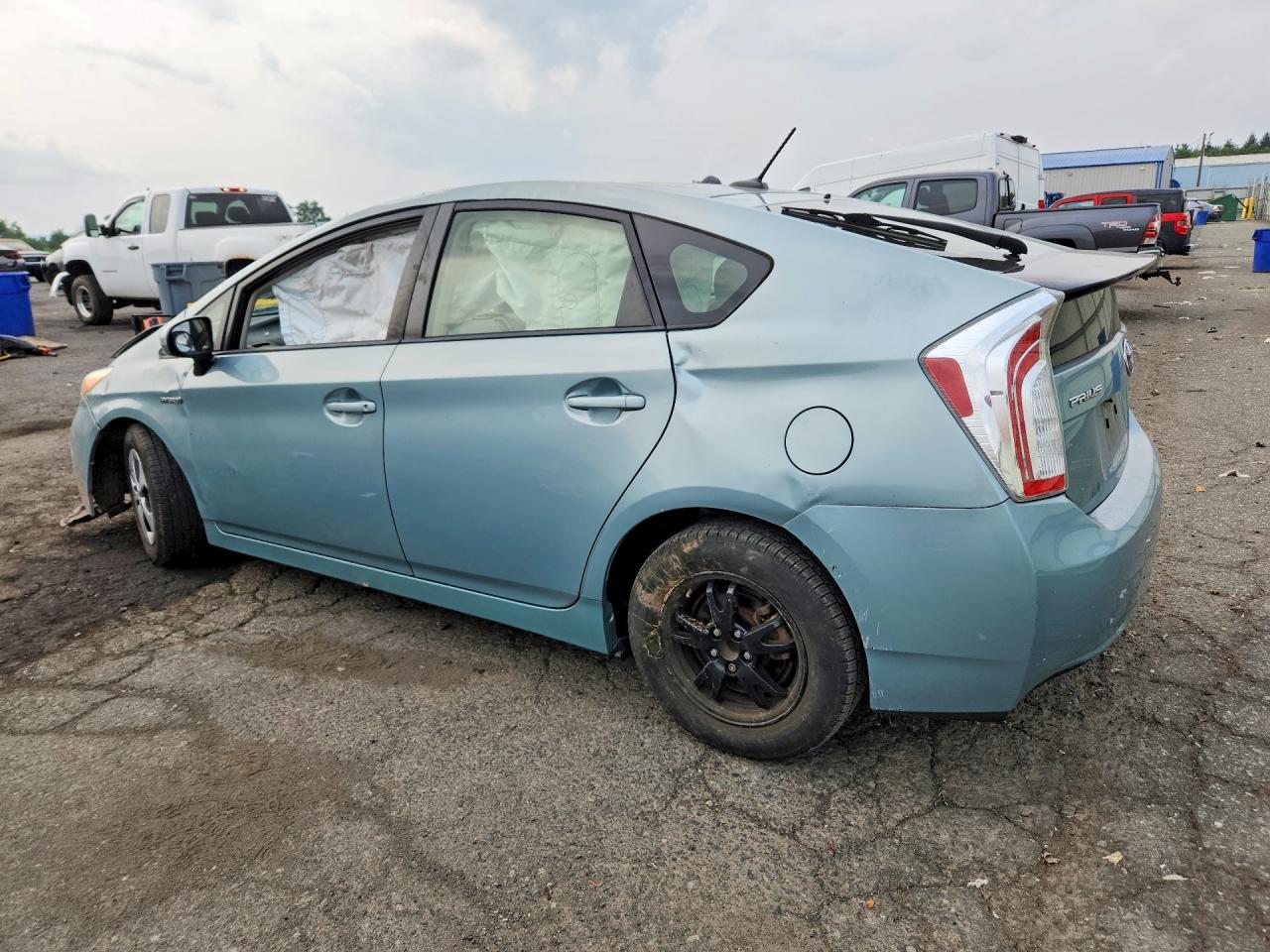 2015 TOYOTA PRIUS THREE — снимка 2