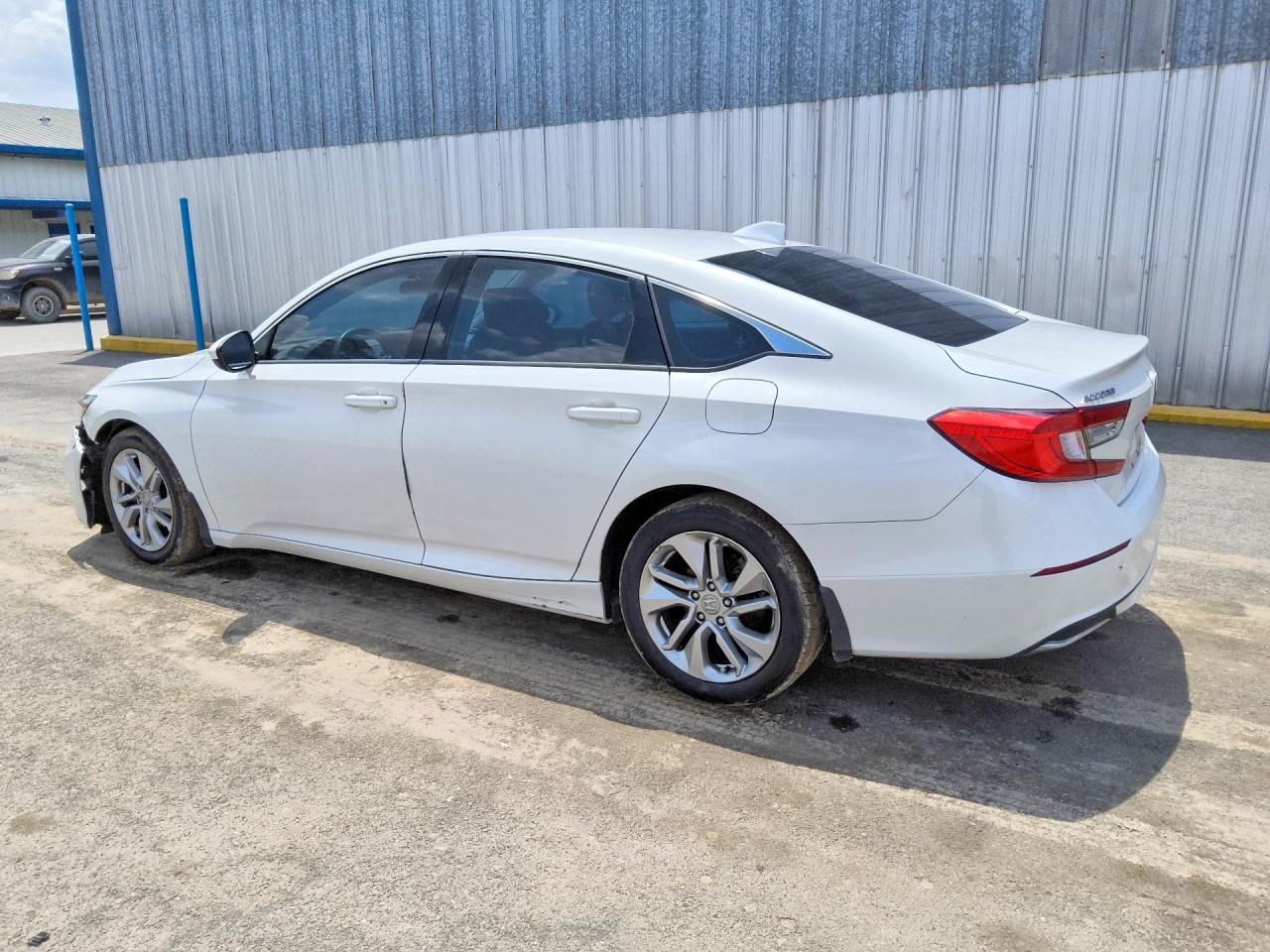 2020 HONDA ACCORD LX — снимка 2