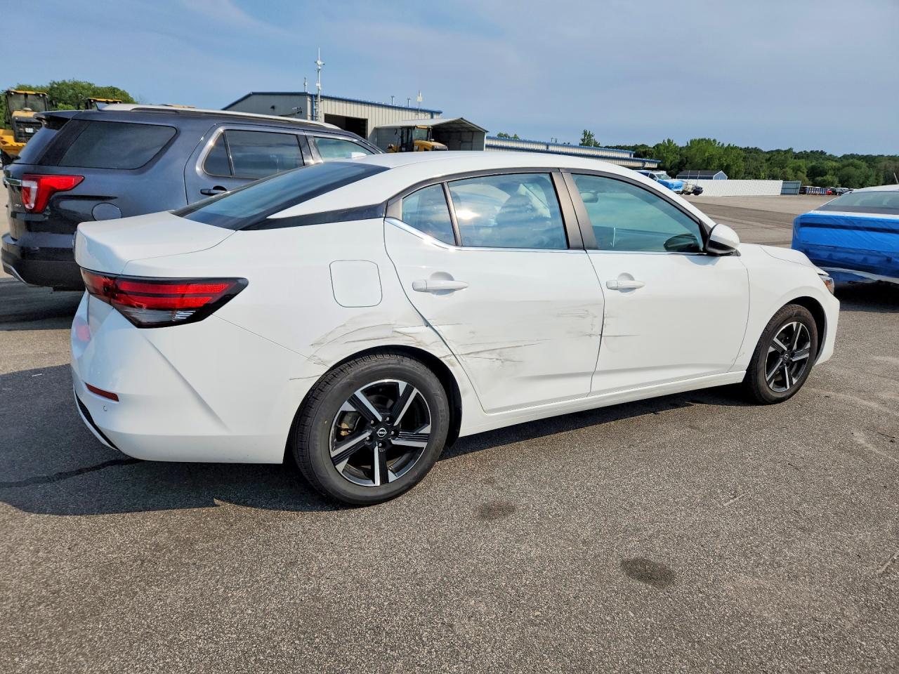 2025 NISSAN SENTRA SV — снимка 3