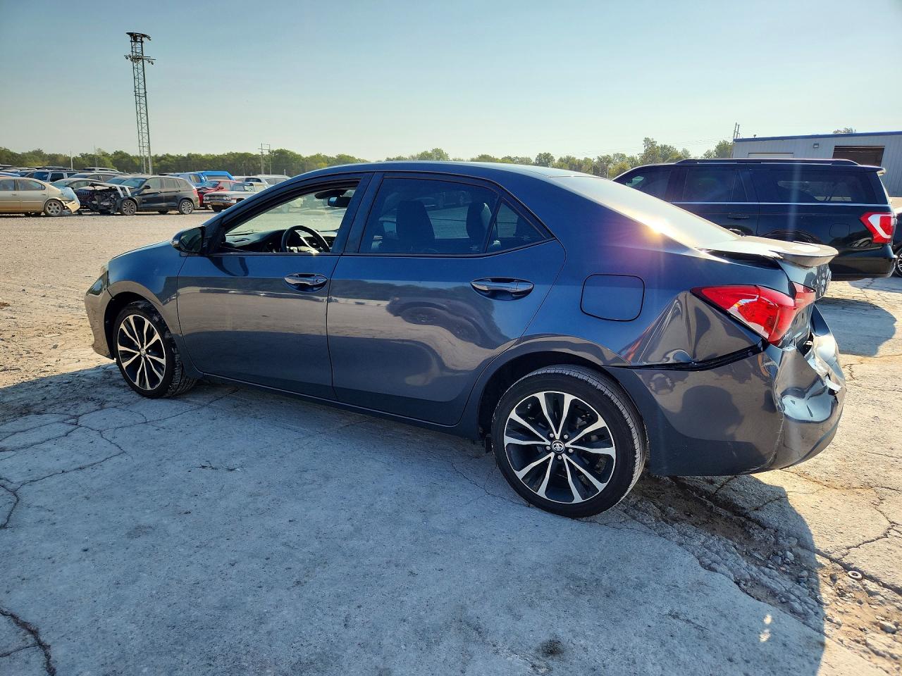 2018 TOYOTA COROLLA SE — снимка 2