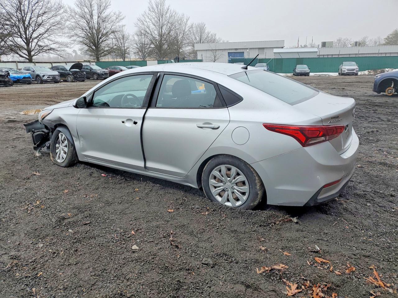 2019 HYUNDAI ACCENT SE — снимка 2