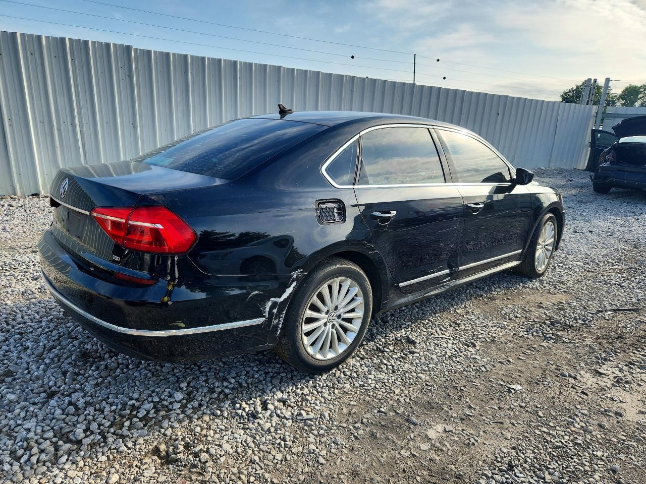 2016 VOLKSWAGEN PASSAT SE — снимка 3