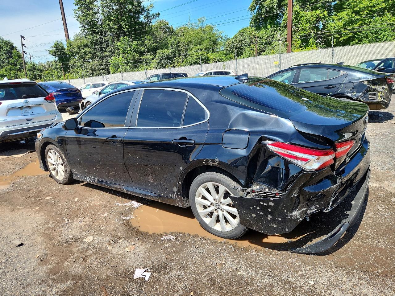 2020 TOYOTA CAMRY LE — снимка 2