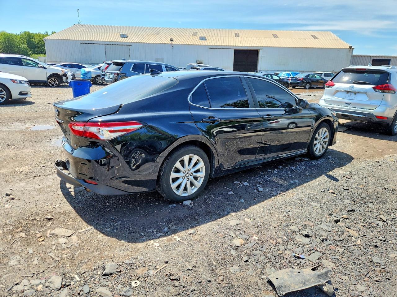2020 TOYOTA CAMRY LE — снимка 3