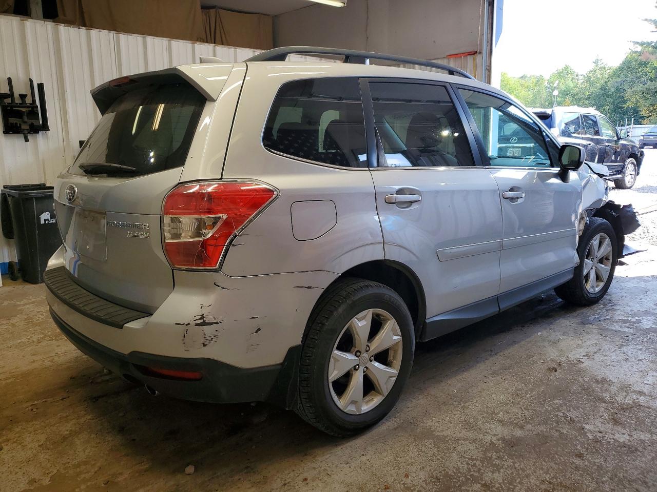 2016 SUBARU FORESTER 2.5I LIMITED — снимка 3