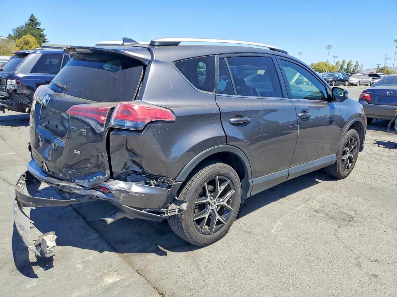 2016 TOYOTA RAV4 SE — снимка 3