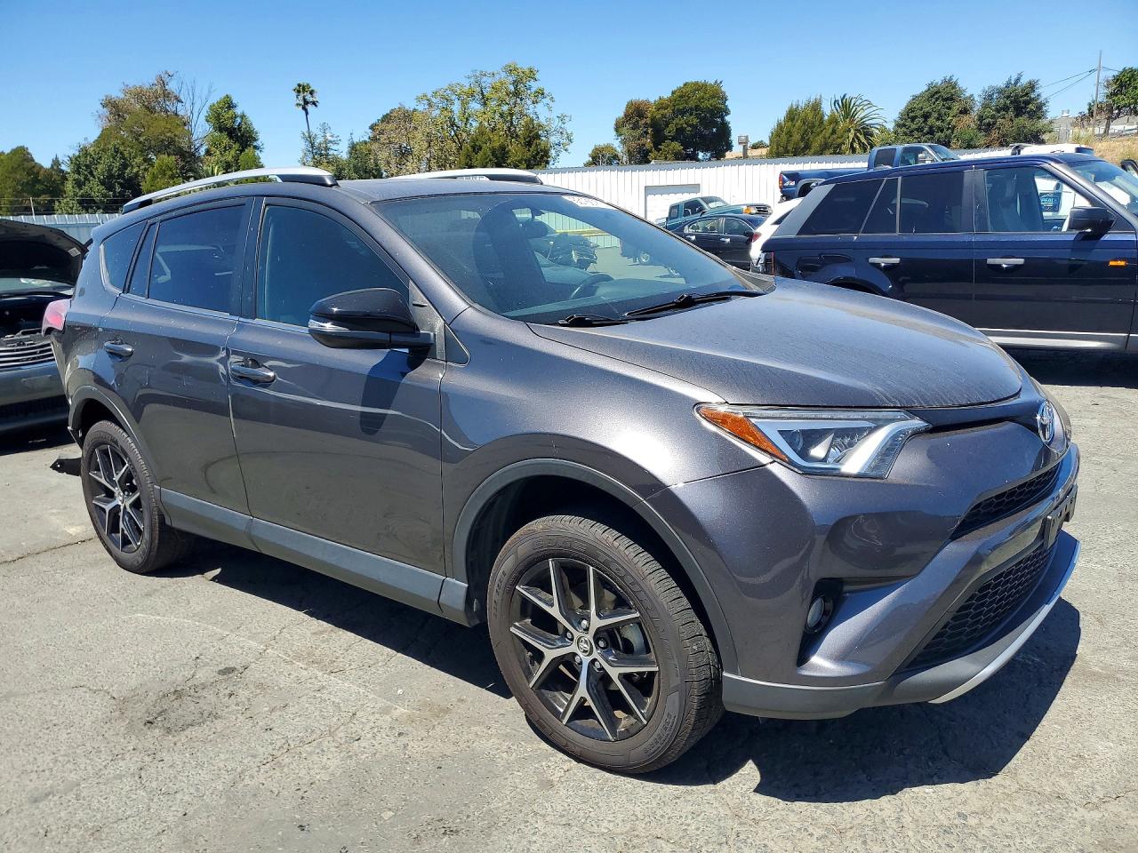 2016 TOYOTA RAV4 SE — снимка 4
