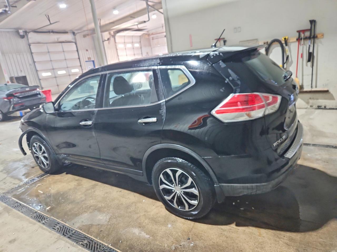 2015 NISSAN ROGUE S — снимка 2
