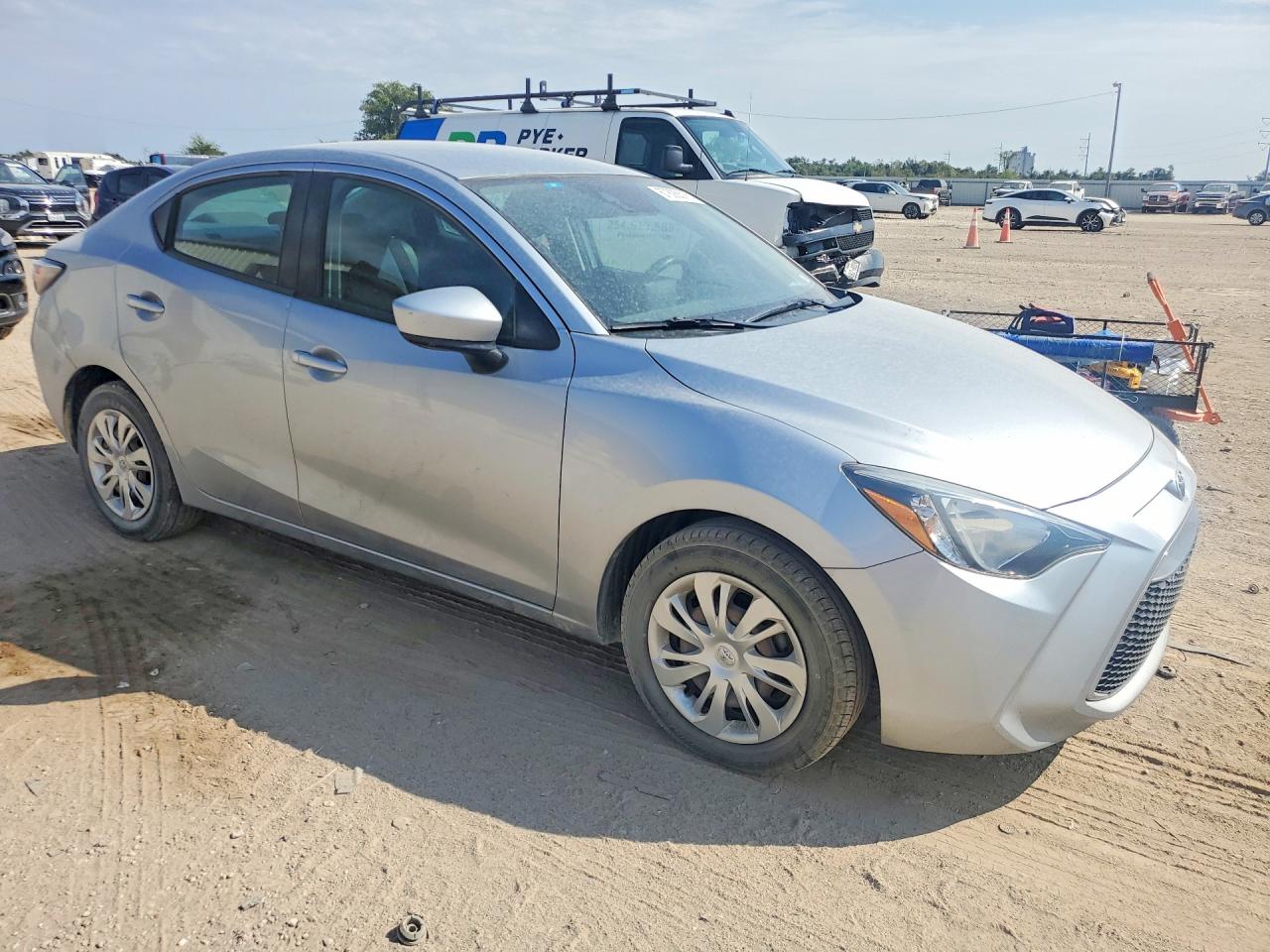 2019 TOYOTA YARIS L — снимка 4