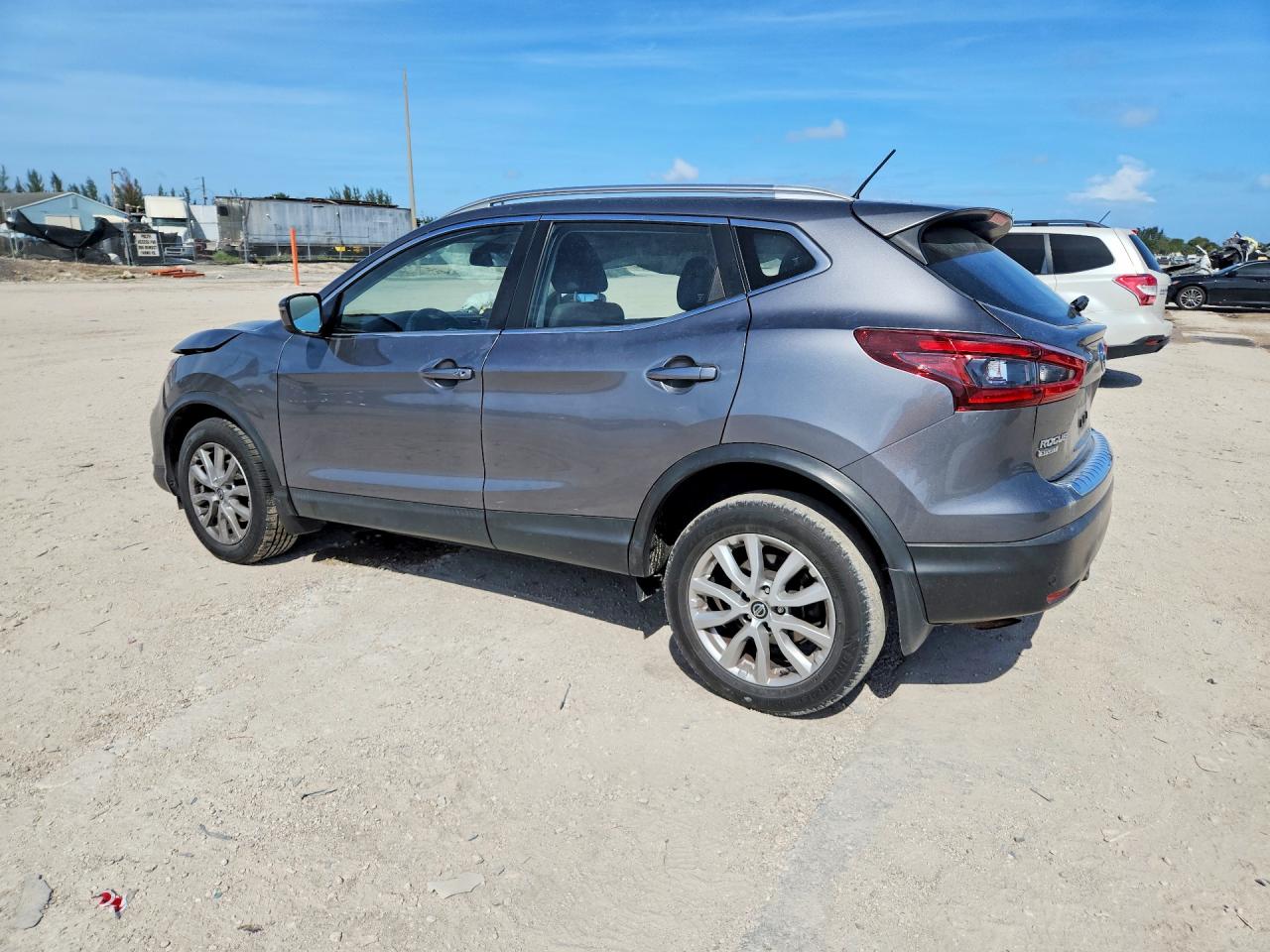 2021 NISSAN ROGUE SPORT SV — снимка 2