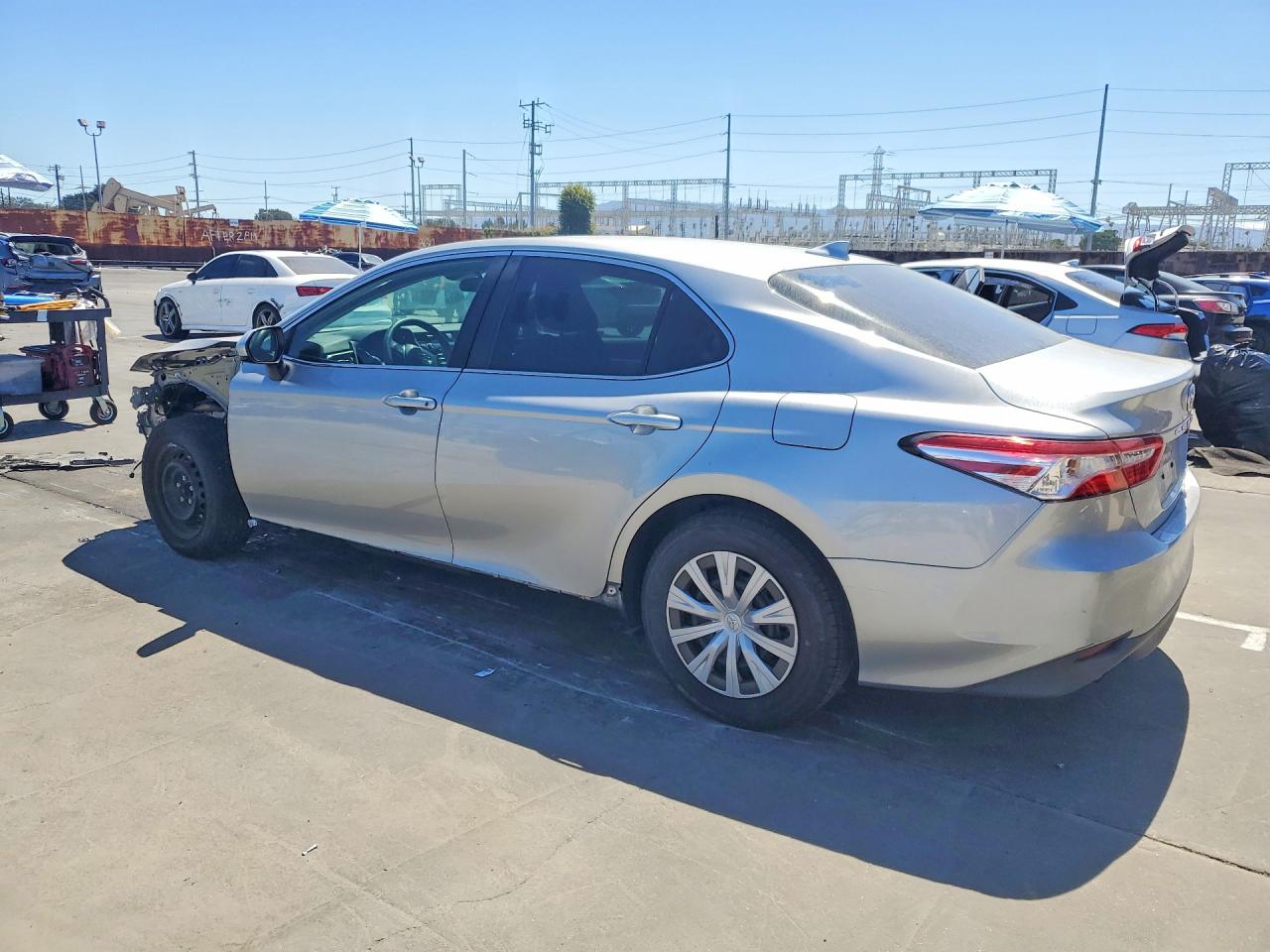 2020 TOYOTA CAMRY LE — снимка 3