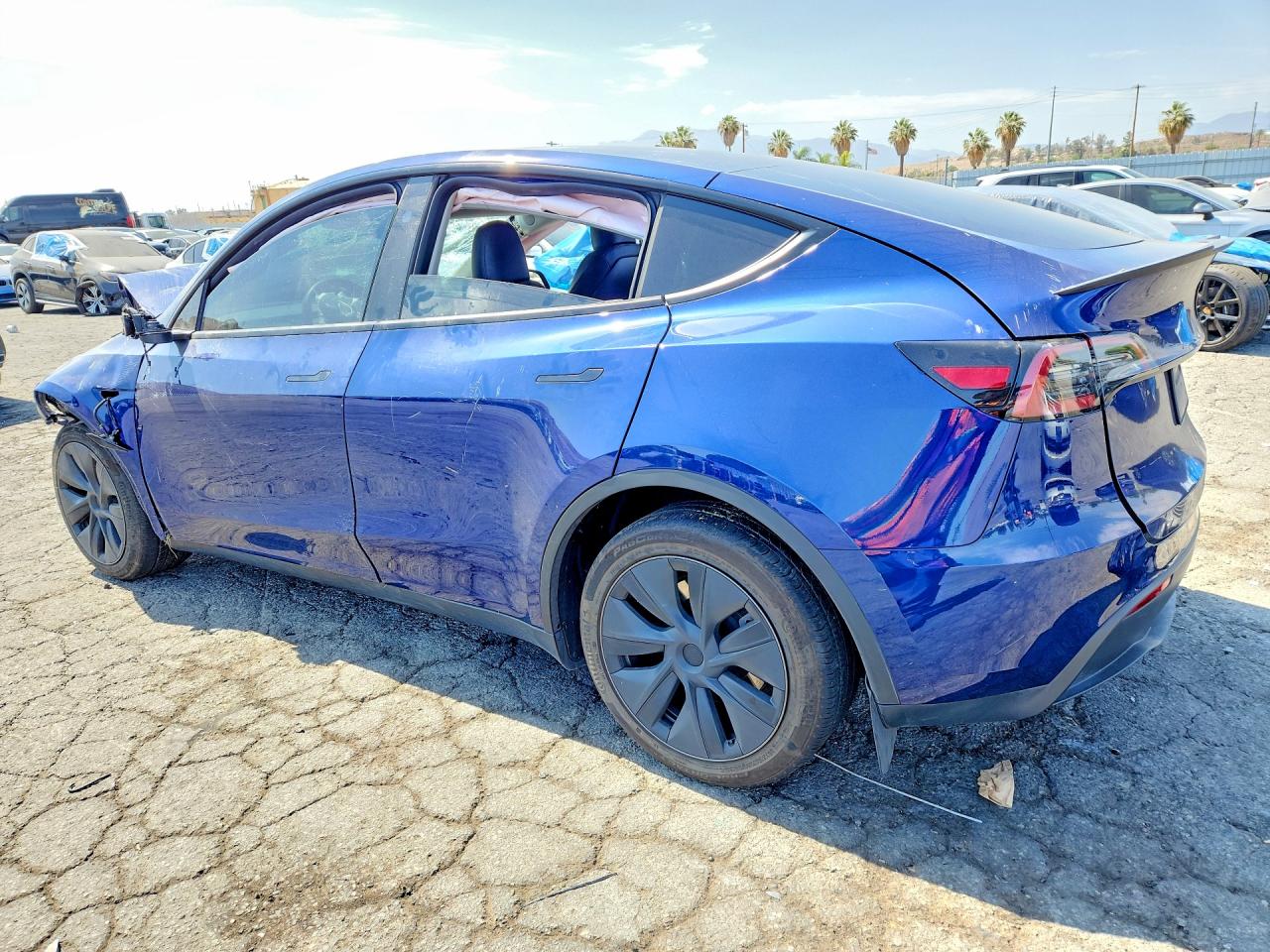 2025 TESLA MODEL Y — снимка 2