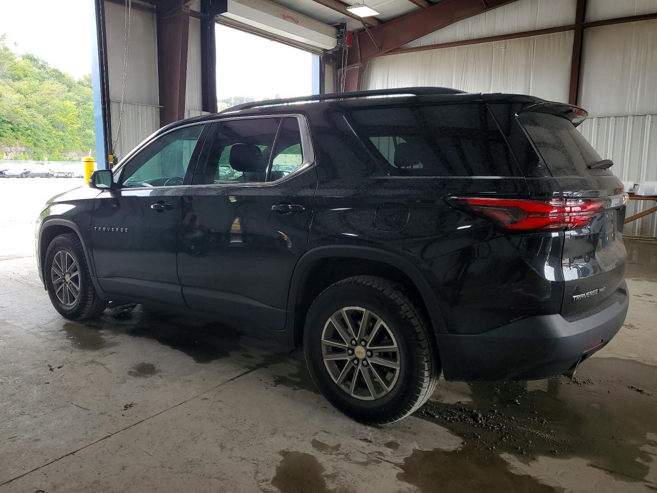 2023 CHEVROLET TRAVERSE LT — снимка 2