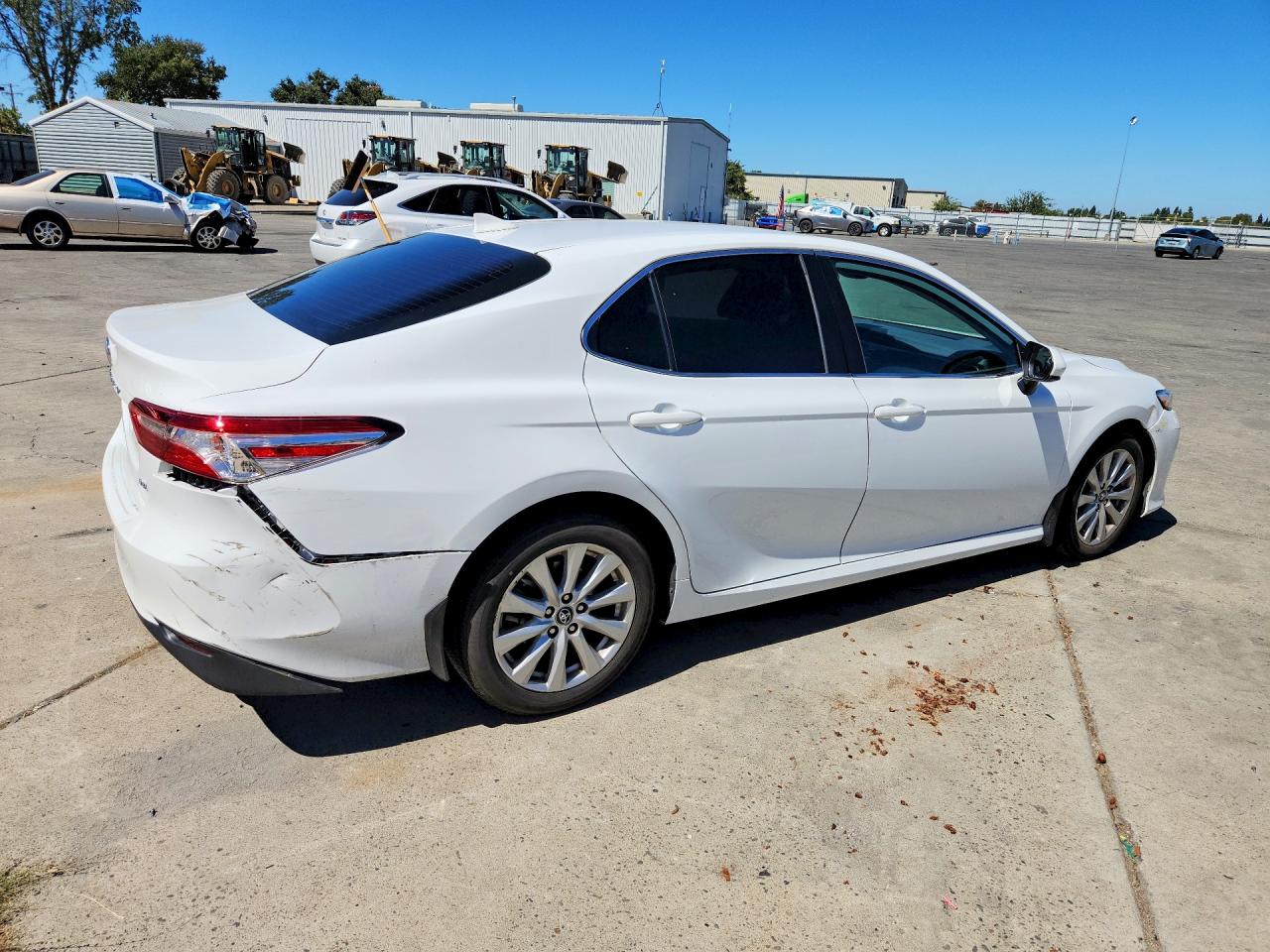 2020 TOYOTA CAMRY LE — снимка 3