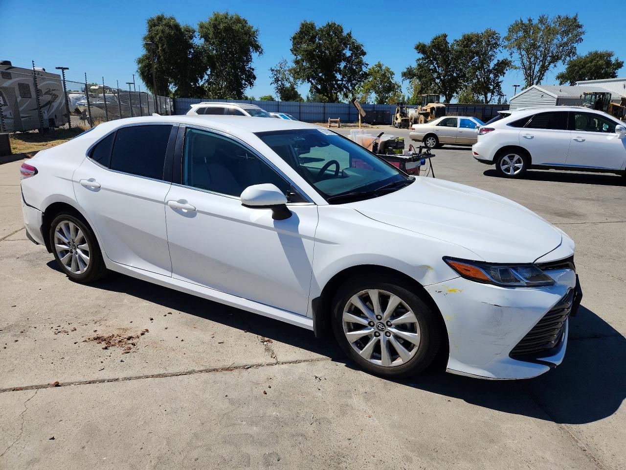 2020 TOYOTA CAMRY LE — снимка 4