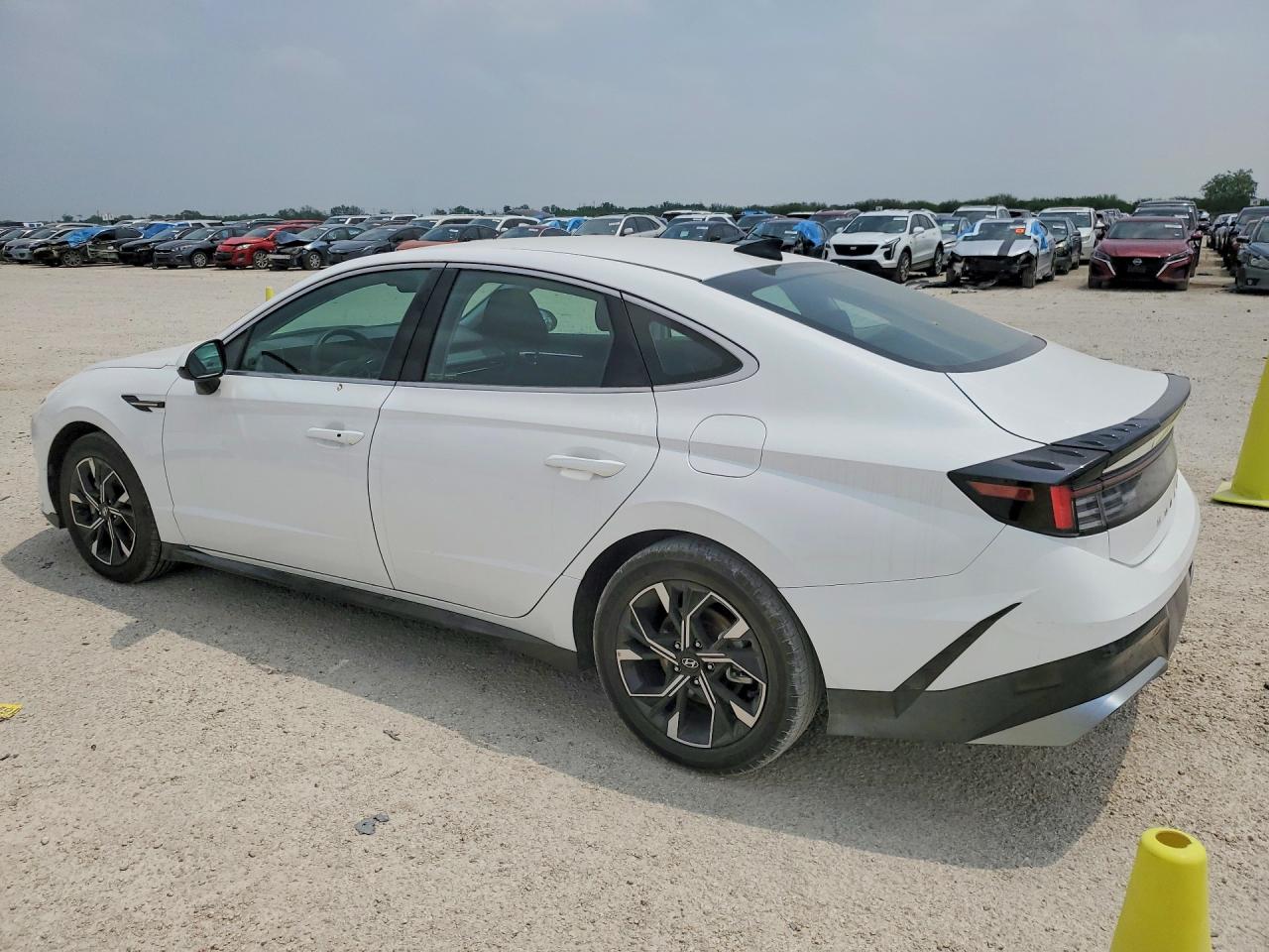 2025 HYUNDAI SONATA — снимка 2