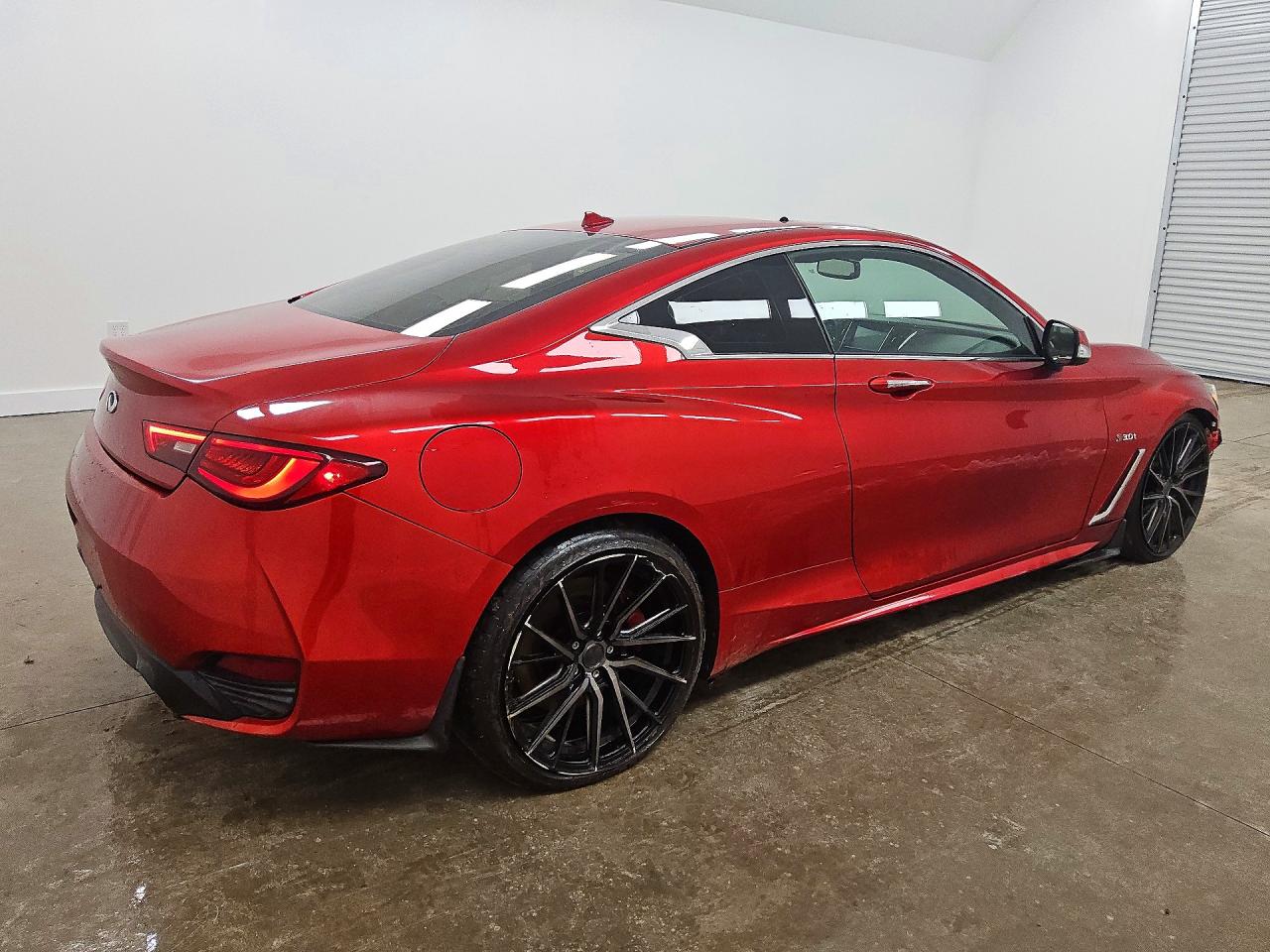 2017 INFINITI Q60 RED SPORT 400 — снимка 3