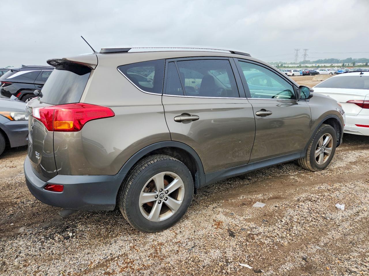 2015 TOYOTA RAV4 XLE — снимка 3
