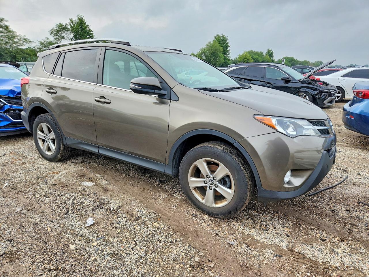 2015 TOYOTA RAV4 XLE — снимка 4