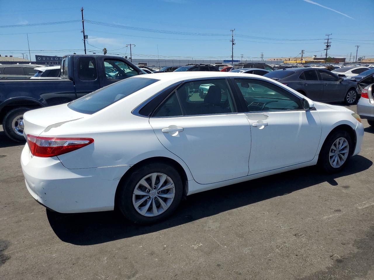 2015 TOYOTA CAMRY LE — снимка 3