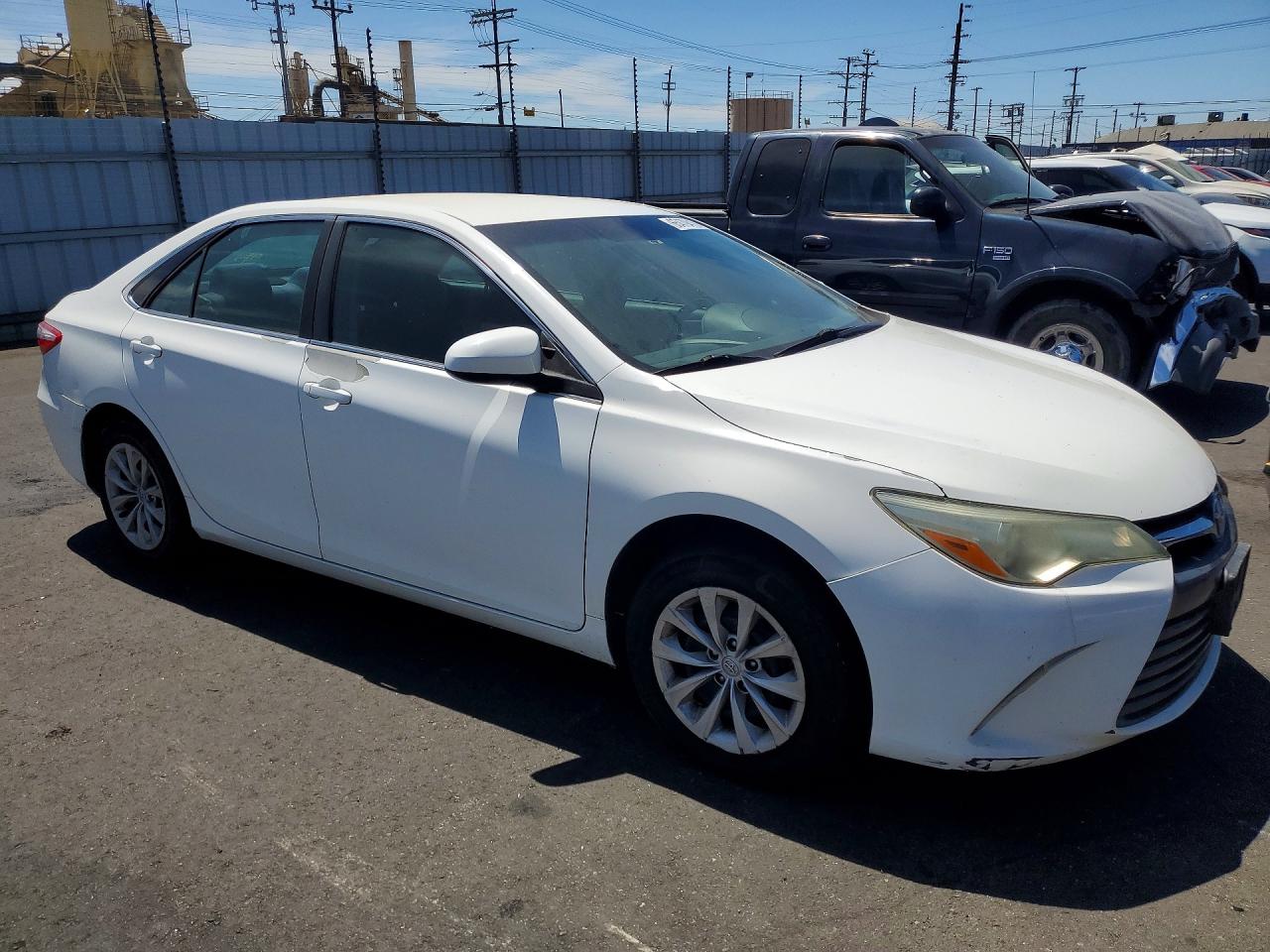 2015 TOYOTA CAMRY LE — снимка 4