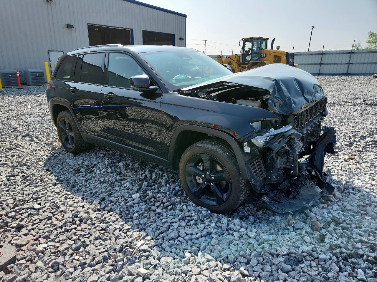 2024 JEEP GRAND CHEROKEE LAREDO — снимка 4