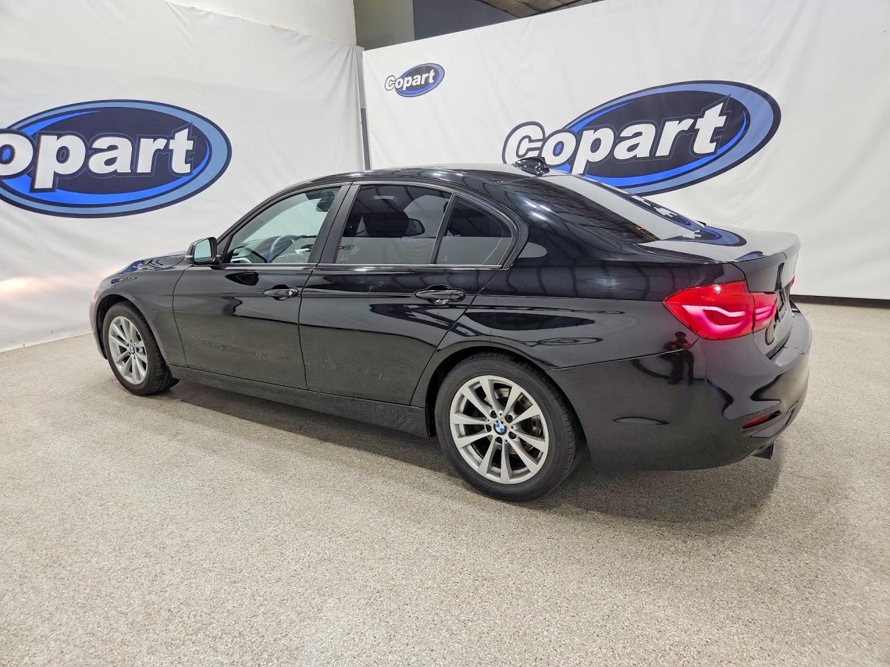 2017 BMW 320 I — снимка 2
