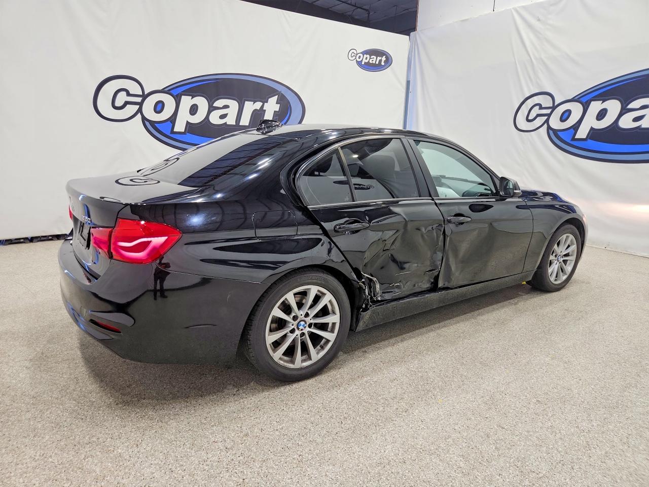 2017 BMW 320 I — снимка 3