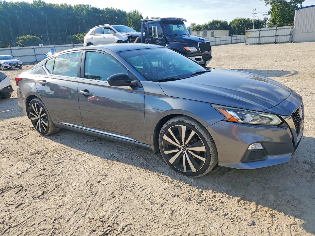 2019 NISSAN ALTIMA SR — снимка 4