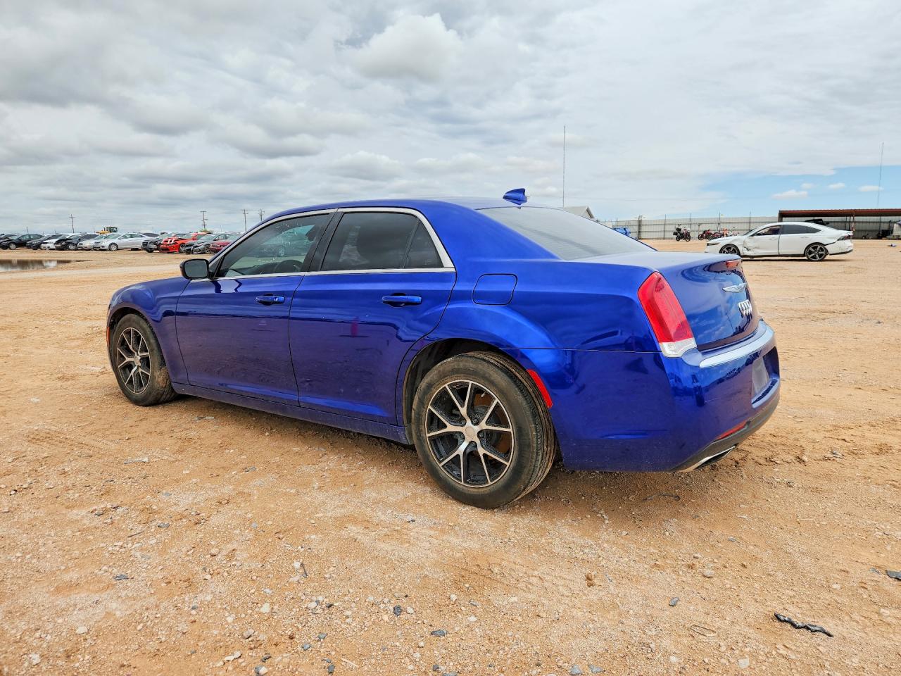 2020 CHRYSLER 300 TOURING — снимка 2