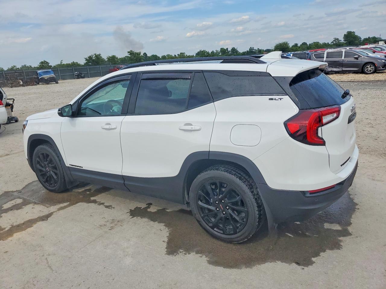 2023 GMC TERRAIN SLT — снимка 2