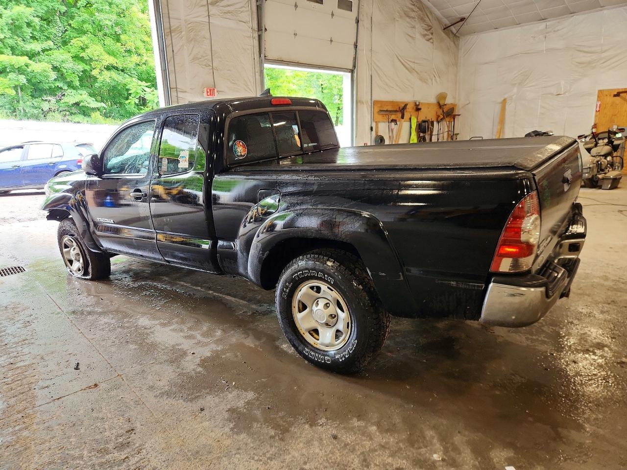 2015 TOYOTA TACOMA V6 — снимка 2