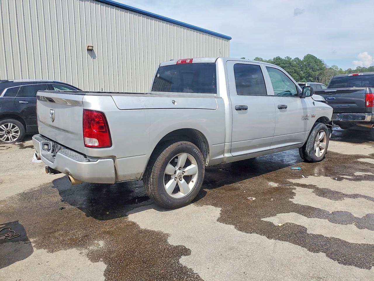 2015 RAM 1500 ST — снимка 3