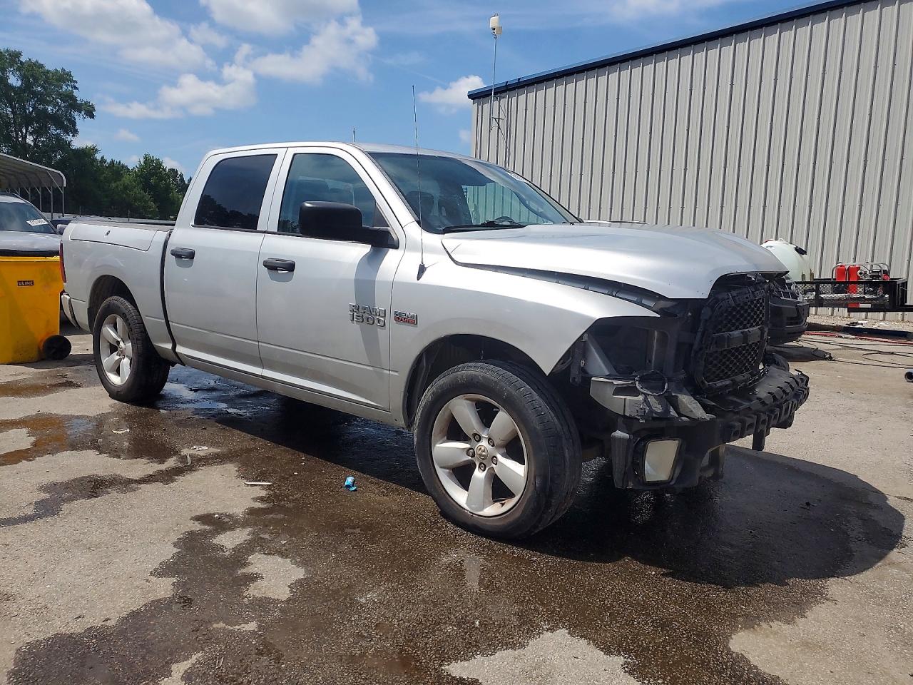 2015 RAM 1500 ST — снимка 4