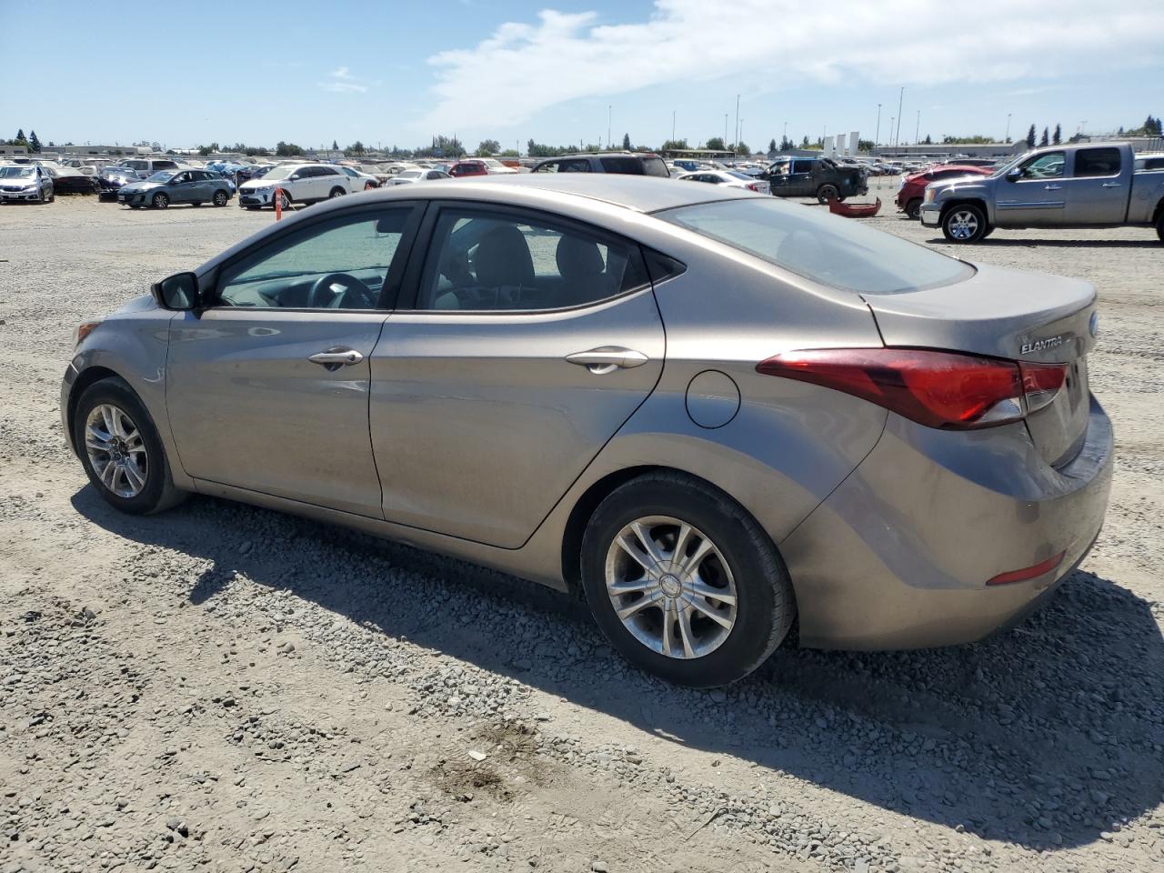 2016 HYUNDAI ELANTRA SE — снимка 2