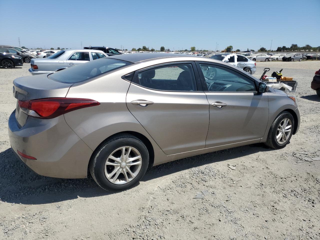 2016 HYUNDAI ELANTRA SE — снимка 3