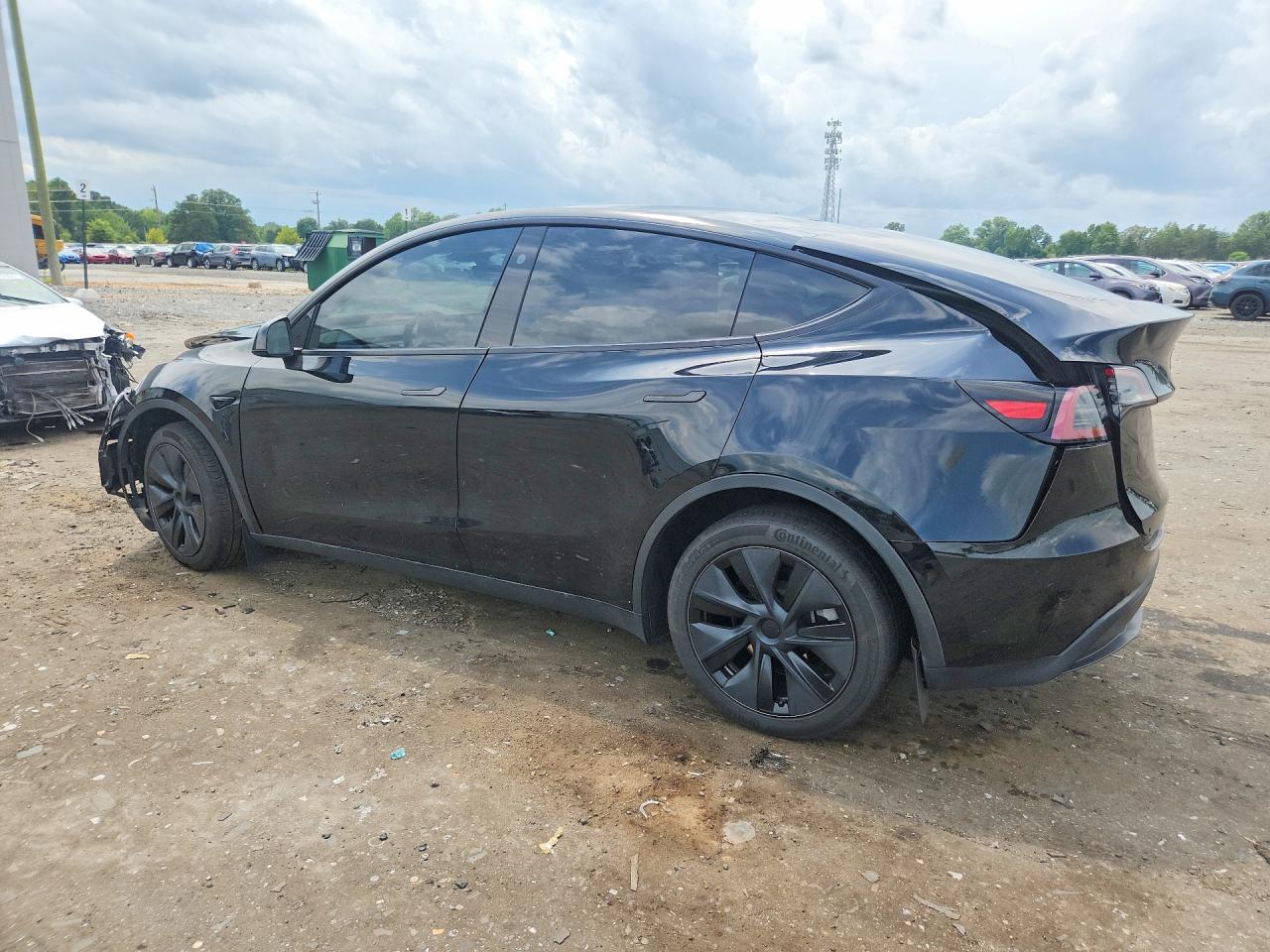 2025 TESLA MODEL Y — снимка 2