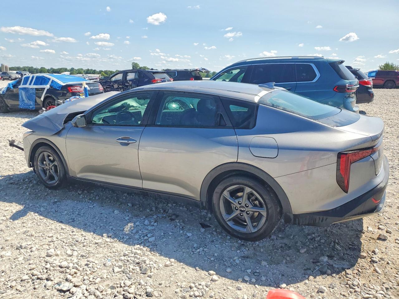 2025 KIA K4 LXS — снимка 2