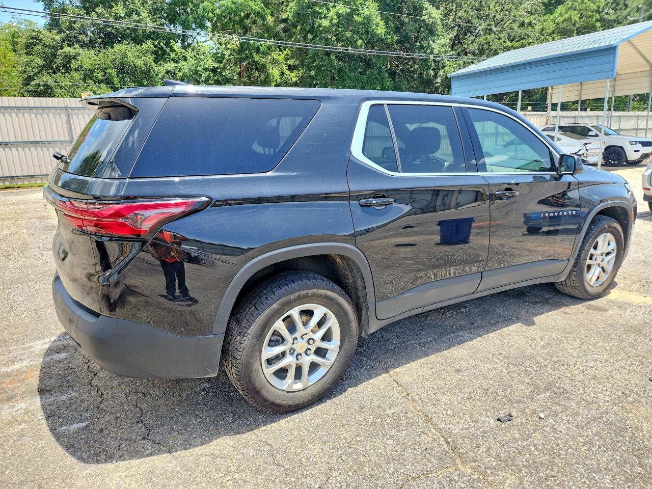 2023 CHEVROLET TRAVERSE LS — снимка 3