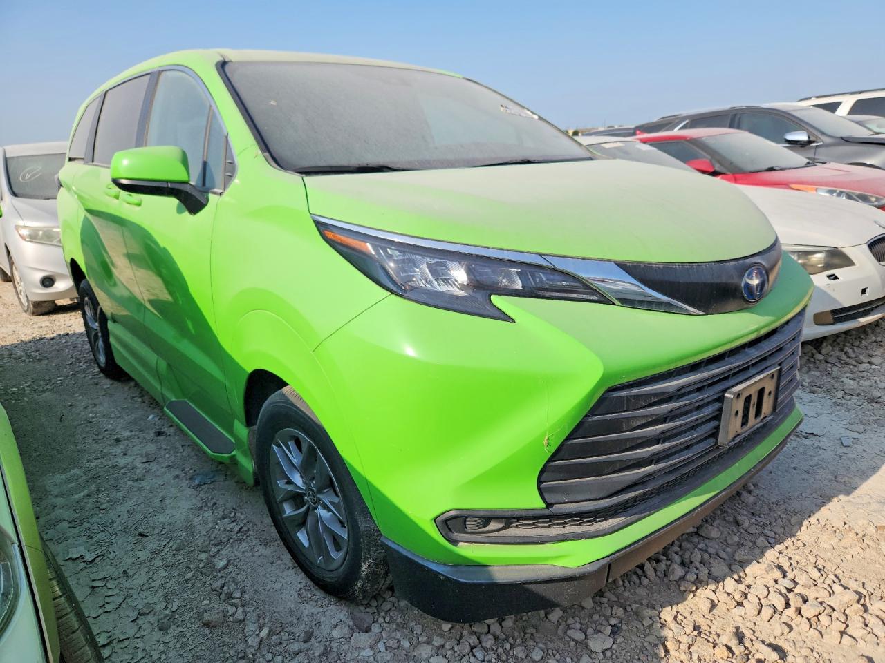 2024 TOYOTA SIENNA LE — снимка 4