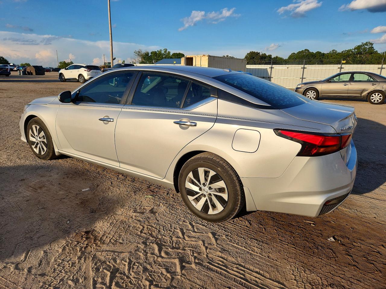 2020 NISSAN ALTIMA S — снимка 2