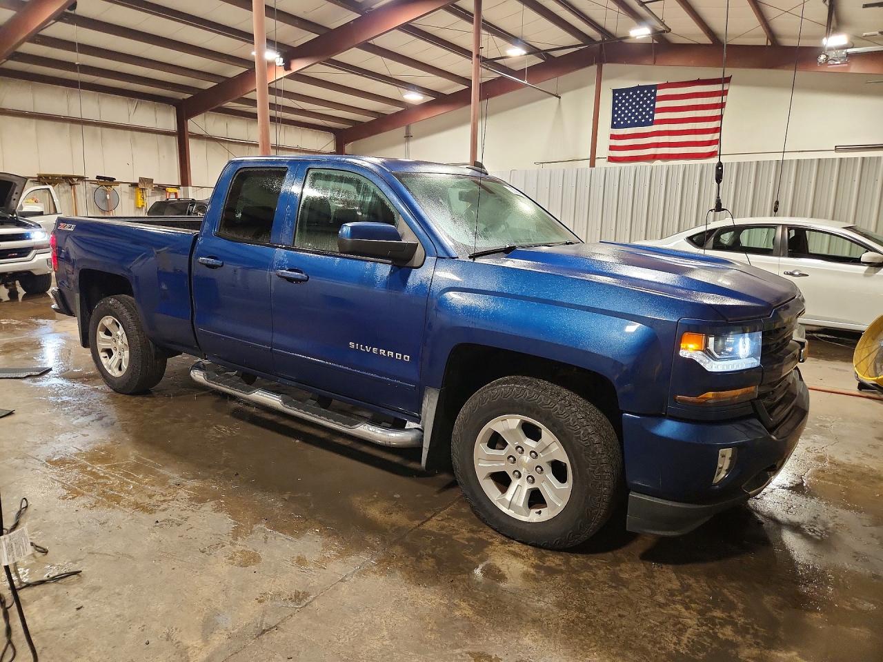 2017 CHEVROLET SILVERADO K1500 LT — снимка 4
