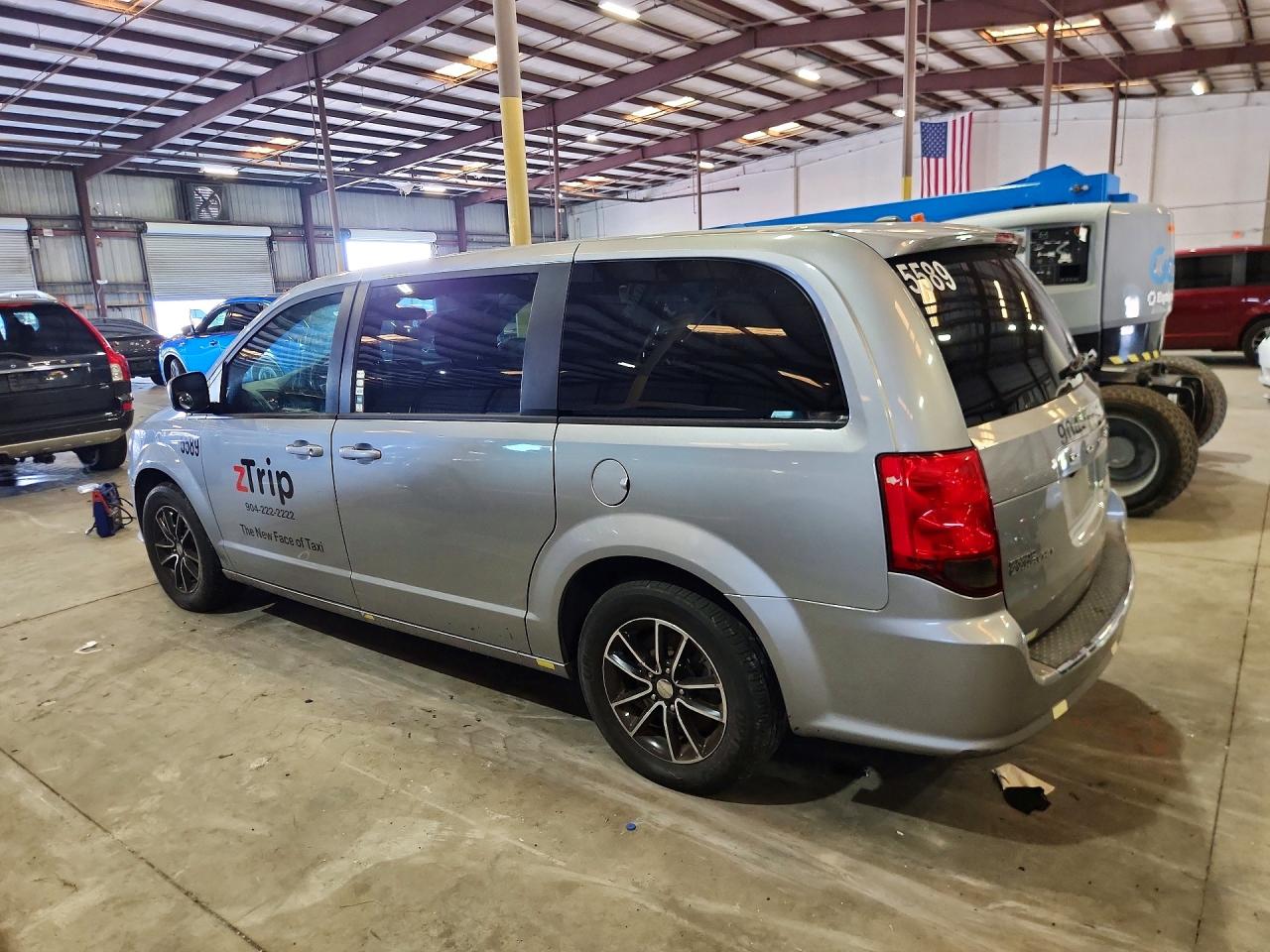 2019 DODGE GRAND CARAVAN GT — снимка 2