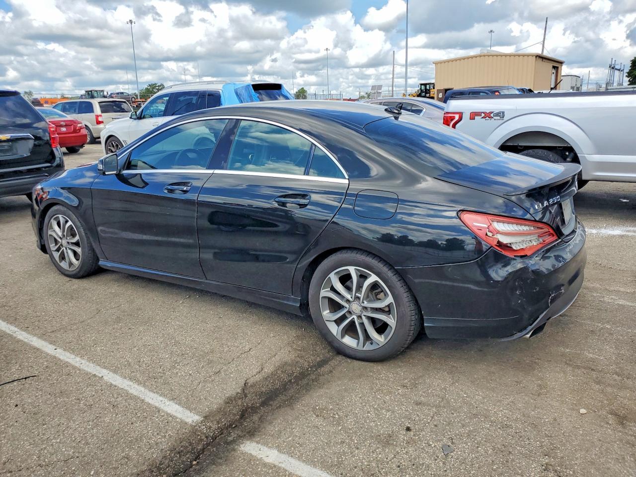 2015 MERCEDES-BENZ CLA 250 — снимка 2