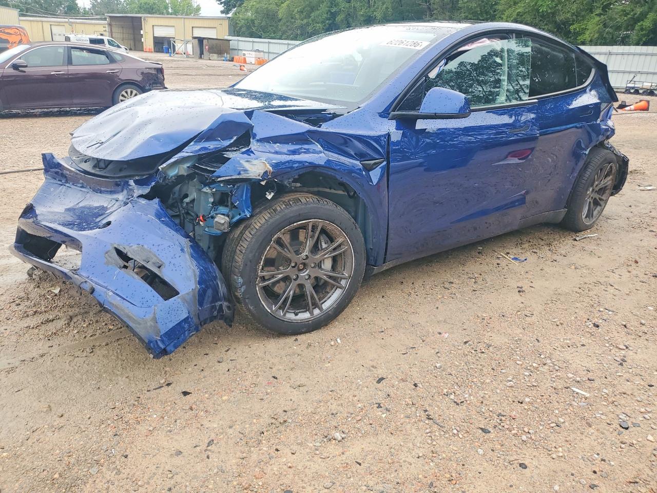 2024 TESLA MODEL Y