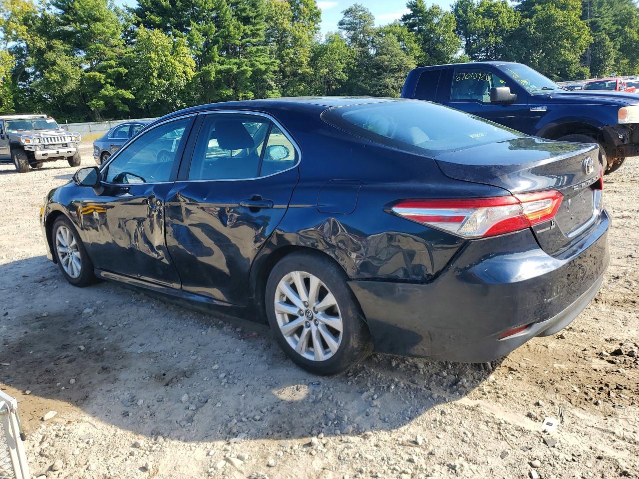 2018 TOYOTA CAMRY LE — снимка 2