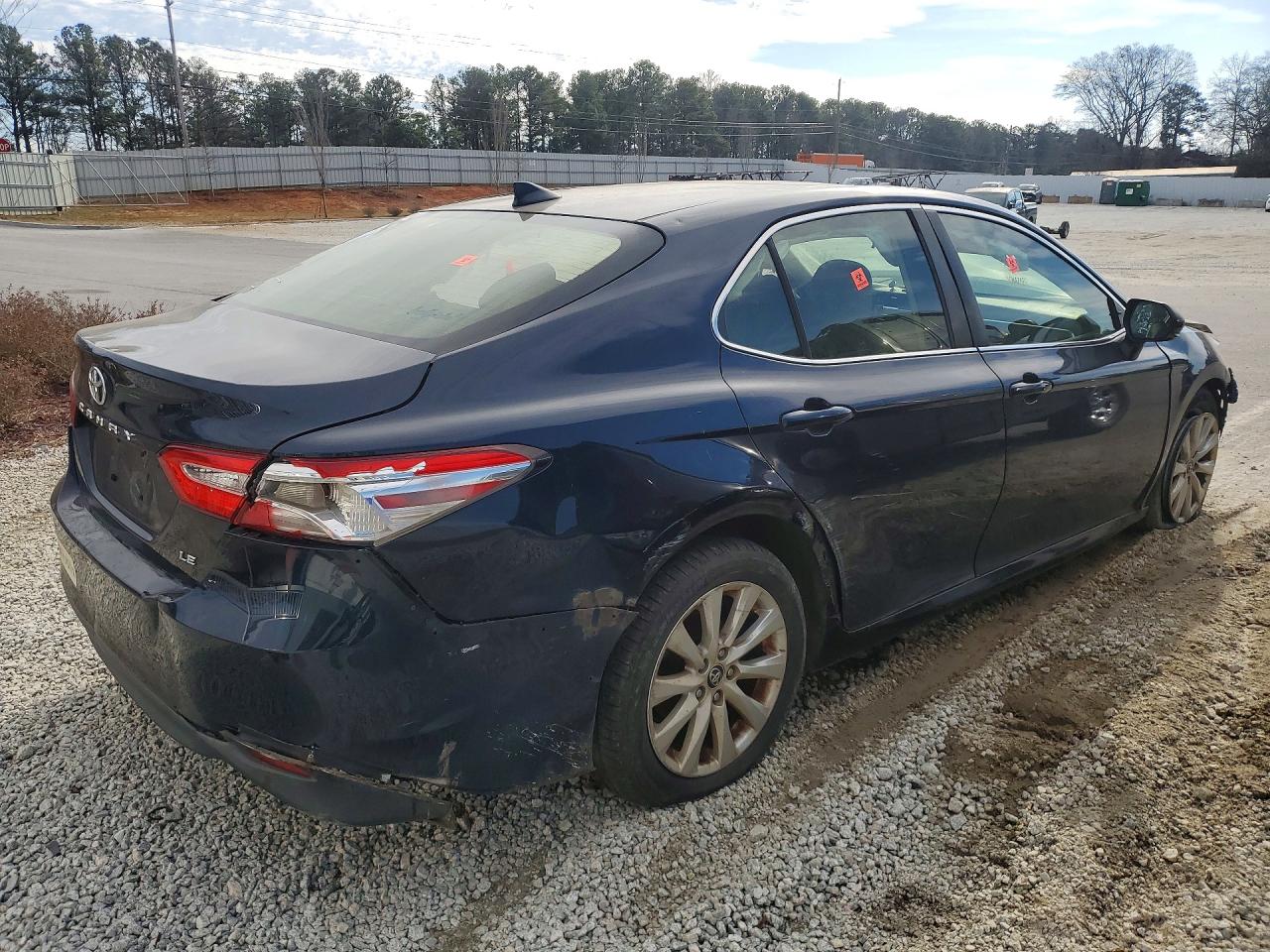 2018 TOYOTA CAMRY L — снимка 3