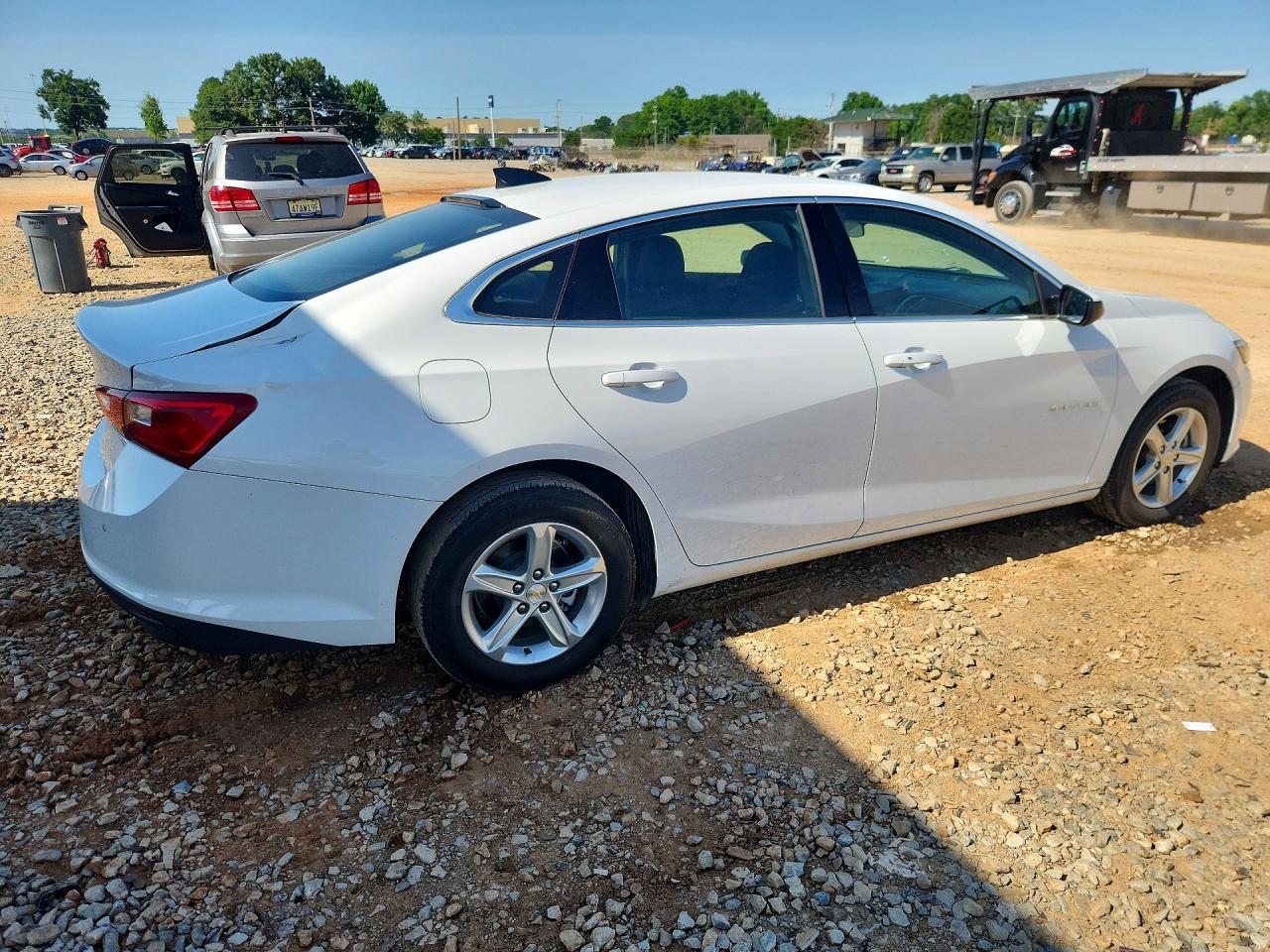 2024 CHEVROLET MALIBU LS — снимка 3